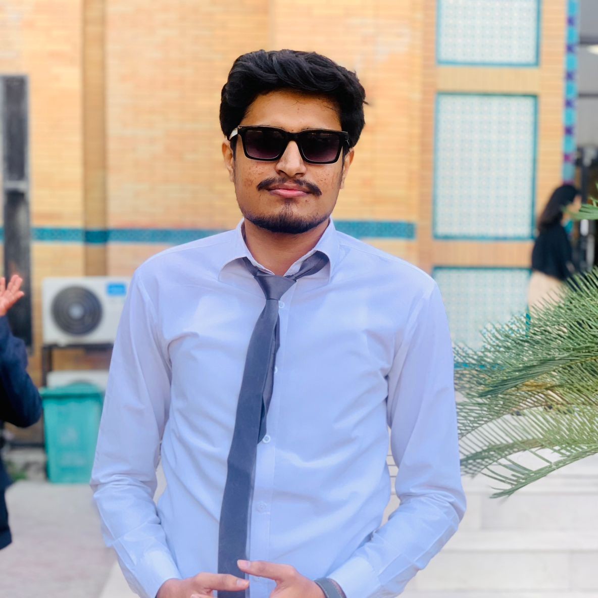 Fahad Jutt - Frontend Developer at Decotechs