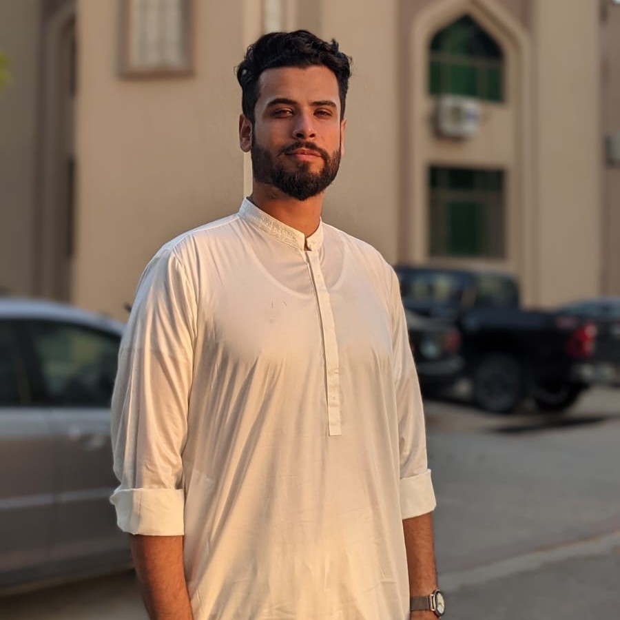 Tahir Ghayoor - Frontend Developer at Decotechs